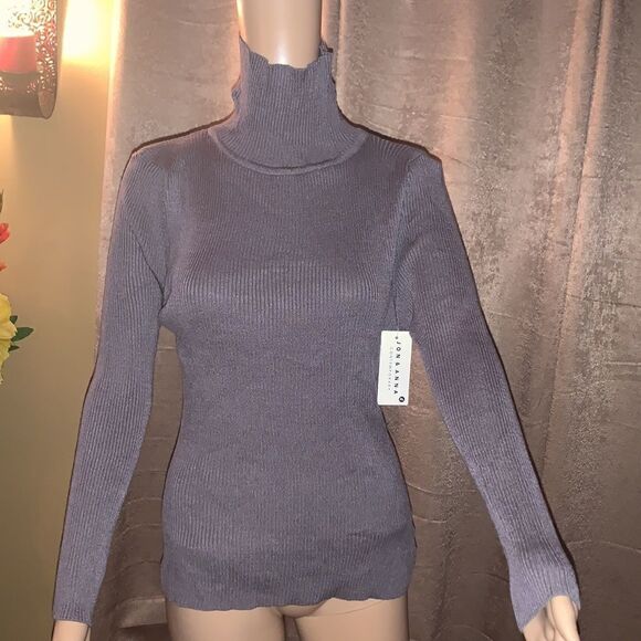 Grey Turtleneck Sweater - Picture 4 of 9